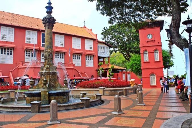 马六甲拉雅黄色庄园酒店 Malacca 外观 照片