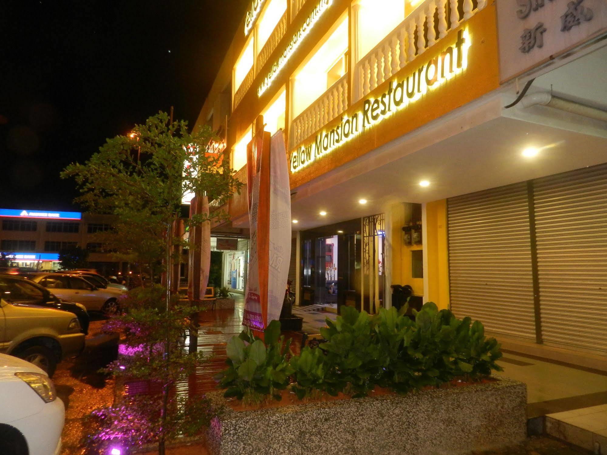马六甲拉雅黄色庄园酒店 Malacca 外观 照片